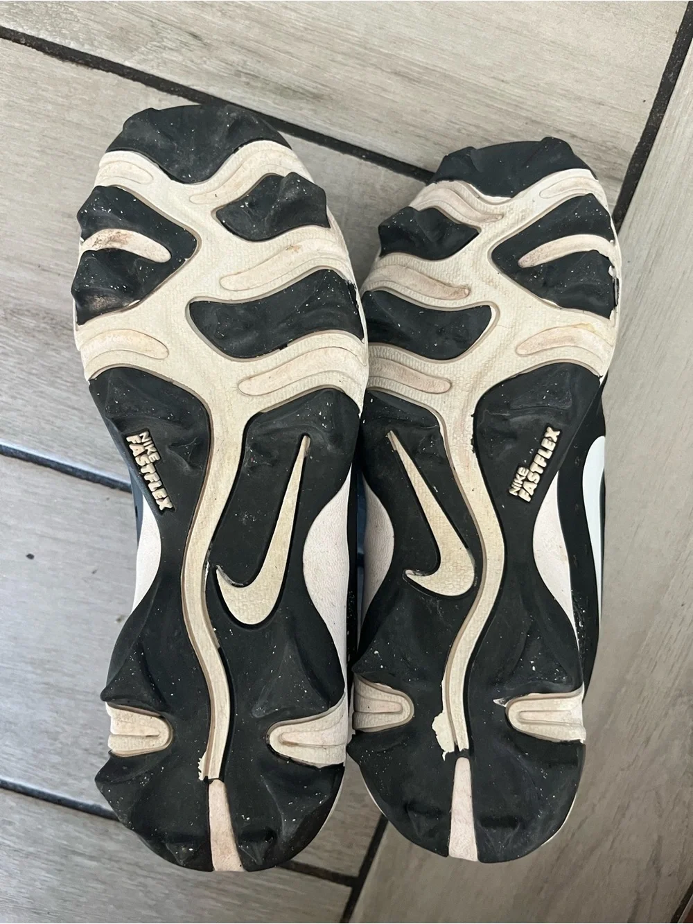 Nike Kids Black & White Baseball Cleats